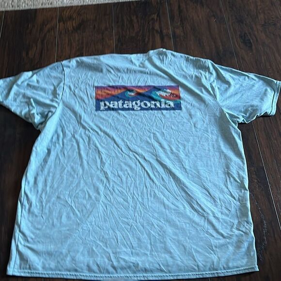 PATAGONIA P-6 LOGO RESPONSIBLY
TEE BIG SKY BLUE size XL 50+ UPF outdoor activity - Picture 2 of 6